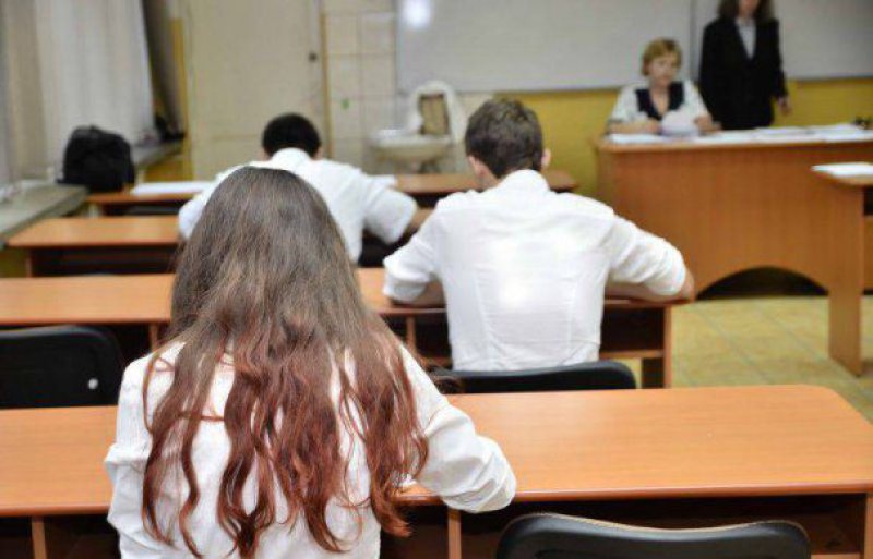 BACALAUREAT 2017: Elevii susţin miercuri proba de profil: matematică sau istorie BACALAUREAT 2017: Elevii susţin miercuri proba de profil: matematică sau istorie