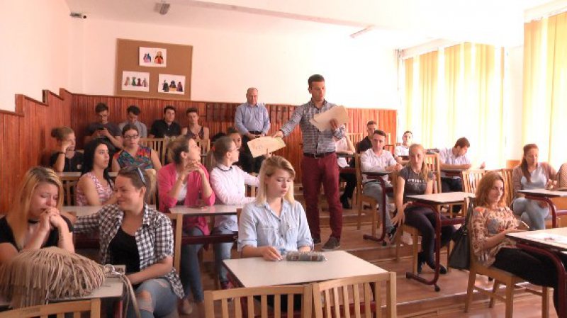 EXPERIENȚĂ INEDITĂ: Mai mulți elevi sigheteni au făcut practică la restaurant în Anglia EXPERIENȚĂ INEDITĂ: Mai mulți elevi sigheteni au făcut practică la restaurant în Anglia