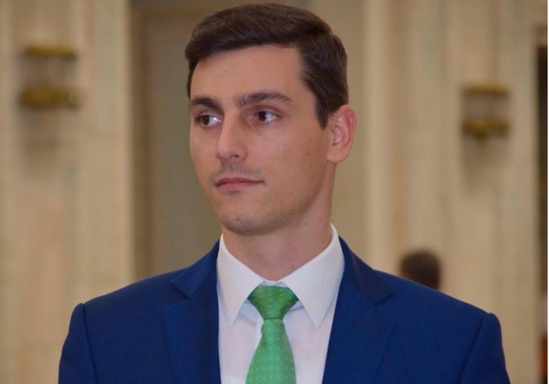 IONEL BOGDAN: Luptele pentru putere din PSD îi costă scump pe români