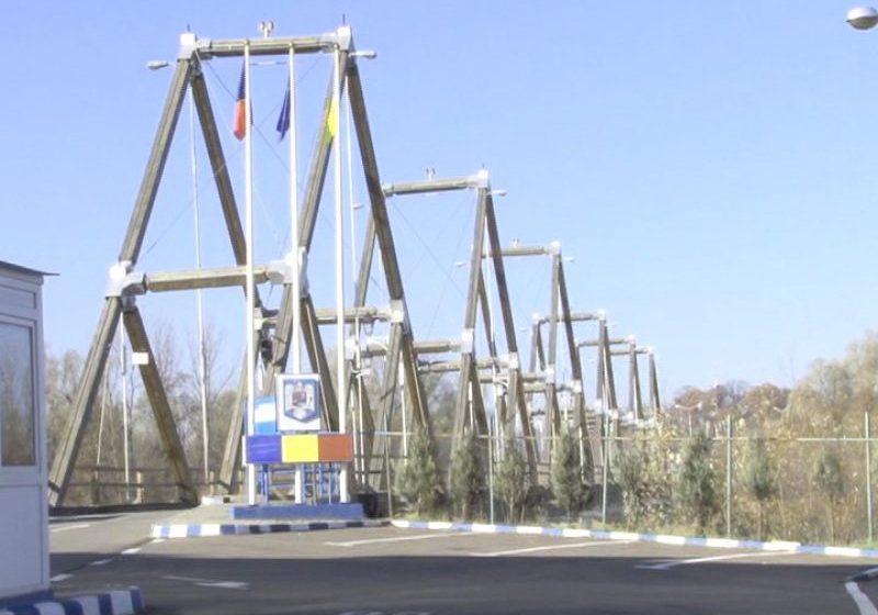 LUCRĂRI: S-au dat bani pentru repararea podului spre Ucraina LUCRĂRI: S-au dat bani pentru repararea podului spre Ucraina