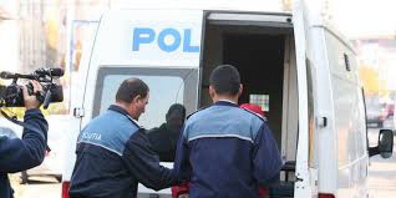 NOAPTEA CA HOȚII: Doi tineri din Săpânța și unul din Remeți au dat spargerea într-un magazin NOAPTEA CA HOȚII: Doi tineri din Săpânța și unul din Remeți au dat spargerea într-un magazin