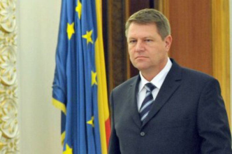 DEZBATERI: Preşedintele Iohannis cheamă luni toate partidele parlamentare la consultări pentru formarea unui nou guvern DEZBATERI: Preşedintele Iohannis cheamă luni toate partidele parlamentare la consultări pentru formarea unui nou guvern