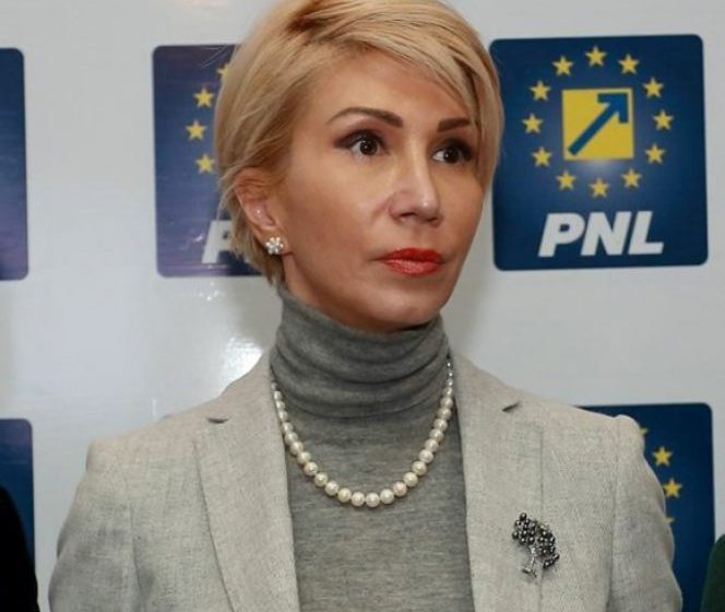 RALUCA TURCAN: PSD îi acoperă urmele ministrului Shhaideh. Prerogativele Parlamentului, călcate în picioare de coaliţia guvernamentală