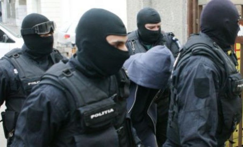 S-A LĂSAT CU REȚINERI: Percheziții domiciliare în Maramureș la mai multe persoane bănuite de furt S-A LĂSAT CU REȚINERI: Percheziții domiciliare în Maramureș la mai multe persoane bănuite de furt