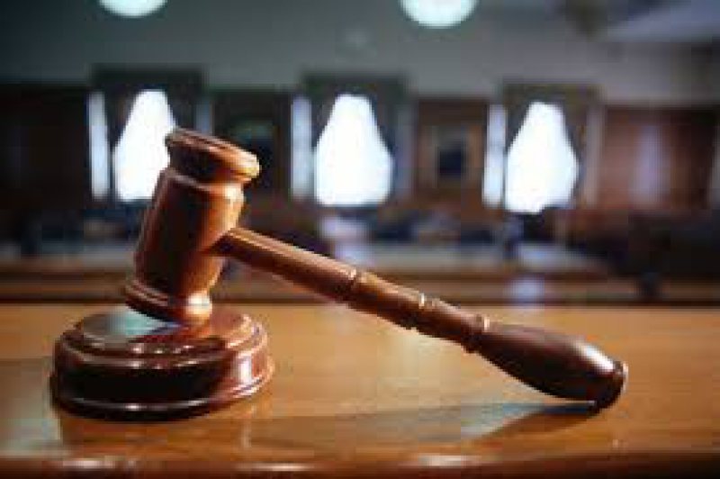 HOŢI DE MICI: Doi adolescenți au fugit din sala de judecată după ce au aflat că vor fi arestați HOŢI DE MICI: Doi adolescenți au fugit din sala de judecată după ce au aflat că vor fi arestați
