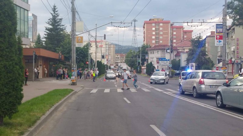 GRAV: Accident cu victimă în zona Tribunalului. Șoferul a fugit de la fața locului GRAV: Accident cu victimă în zona Tribunalului. Șoferul a fugit de la fața locului
