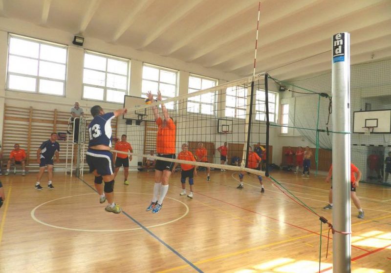 VOLEI: Cupa Prietenii 2000, la a treia ediție