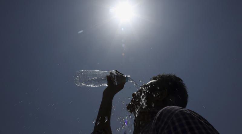 AVERTIZARE METEO: Trei zile de caniculă și disconfort termic în majoritatea regiunilor țării AVERTIZARE METEO: Trei zile de caniculă și disconfort termic în majoritatea regiunilor țării