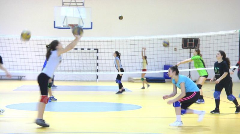 VOLEI: Junioarele de la CSS Sighet vor să ajungă cel puțin în semifinalele campionatului național VOLEI: Junioarele de la CSS Sighet vor să ajungă cel puțin în semifinalele campionatului național
