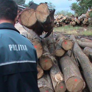 A luat două amenzi dintr-o lovitură A luat două amenzi dintr-o lovitură