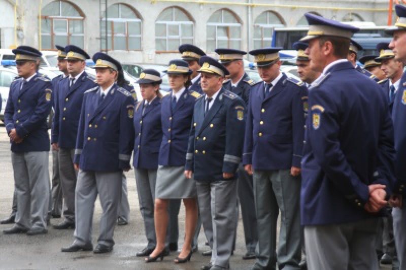 SUPRAVEGHERE ȘI CONTROL: Aproximativ 4.000 de polițiști de frontieră vor acționa în perioada minivacanței SUPRAVEGHERE ȘI CONTROL: Aproximativ 4.000 de polițiști de frontieră vor acționa în perioada minivacanței