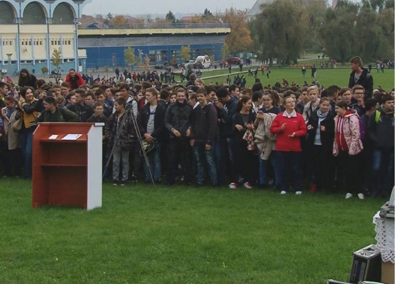 REPORTAJUL ZILEI: Acțiune cu mii de elevi pentru Baia Mare – Capitala Tineretului 2018