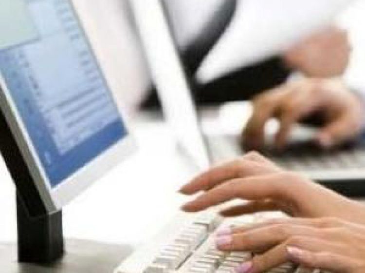 EXCES: O jurnalistă a murit din cauza epuizării după ce a făcut 159 de ore suplimentare într-o lună EXCES: O jurnalistă a murit din cauza epuizării după ce a făcut 159 de ore suplimentare într-o lună