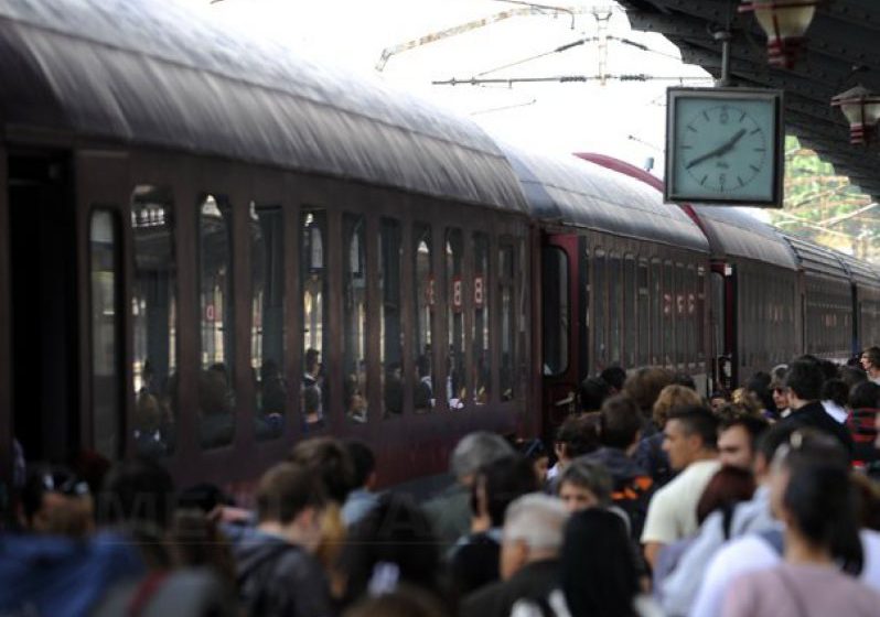 INFRASTRUCTURA FEROVIARĂ: Abia peste 150 de ani vom putea circula în siguranţă şi rapid cu trenul în România INFRASTRUCTURA FEROVIARĂ: Abia peste 150 de ani vom putea circula în siguranţă şi rapid cu trenul în România