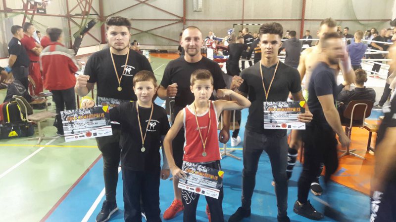 KICKBOXING: Medalii pentru maramureșeni la Cupa Armenopolis KICKBOXING: Medalii pentru maramureșeni la Cupa Armenopolis