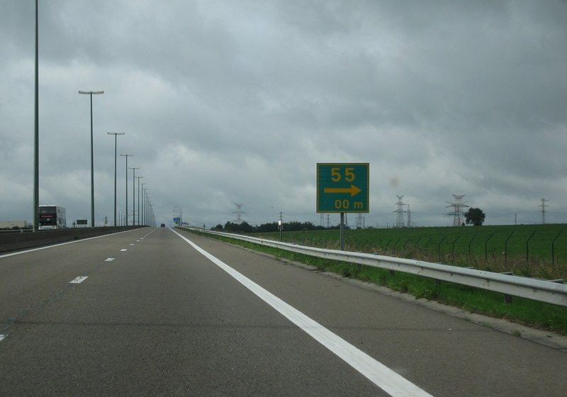 CUMPLIT: Opt români răniți într-un accident petrecut pe o autostradă din Belgia