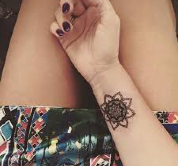 STUDIU: Tatuajele vechi pot provoca simptome asemănătoare cu cele ale cancerului STUDIU: Tatuajele vechi pot provoca simptome asemănătoare cu cele ale cancerului