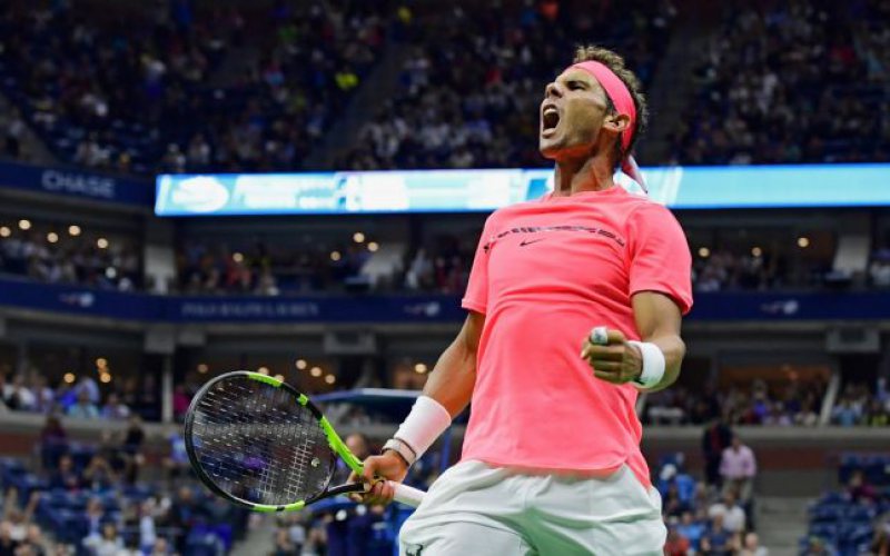 TENIS: Rafael Nadal a câştigat al 75-lea trofeu din cariera profesionistă TENIS: Rafael Nadal a câştigat al 75-lea trofeu din cariera profesionistă
