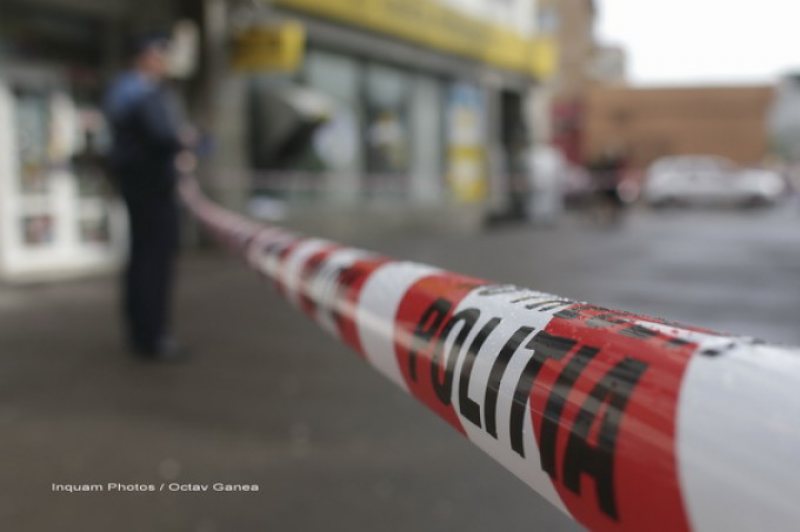 LA DATORIE: Un poliţist a făcut infarct şi a murit în timpul patrulării LA DATORIE: Un poliţist a făcut infarct şi a murit în timpul patrulării