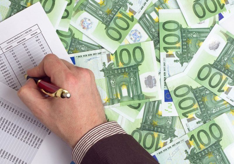 Ghiduri pentru proiecte în valoare de 5,55 miliarde de euro Ghiduri pentru proiecte în valoare de 5,55 miliarde de euro