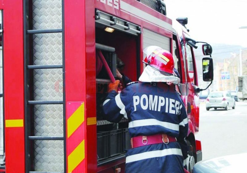 Patru intervenții pentru lichidarea unor incendii în două zile