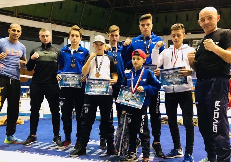 REPORTAJUL ZILEI: ACS Kickbox Baia Mare s-a impus la Cupa ”Armura”
