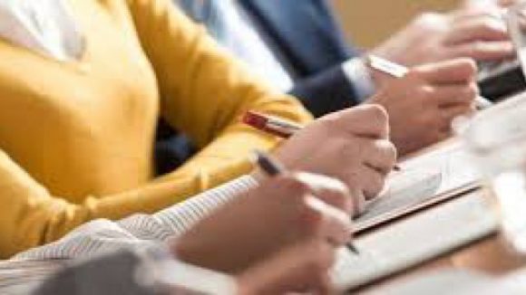 MINISTERUL EDUCAȚIEI: Manuale noi pentru clasa a IX-a, pentru 63 de discipline, disponibile în format digital și PDF MINISTERUL EDUCAȚIEI: Manuale noi pentru clasa a IX-a, pentru 63 de discipline, disponibile în format digital și PDF