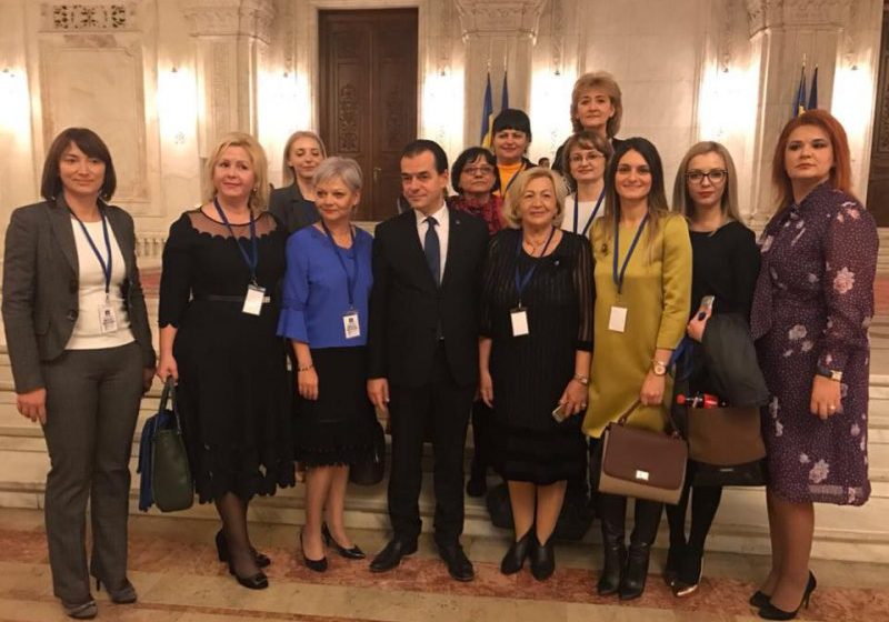 ALEGERI: Femeile liberale își aleg președintele în Congresul OFL ALEGERI: Femeile liberale își aleg președintele în Congresul OFL