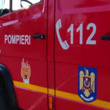 ISU: Trei anexe și o casă afectate de un incendiu