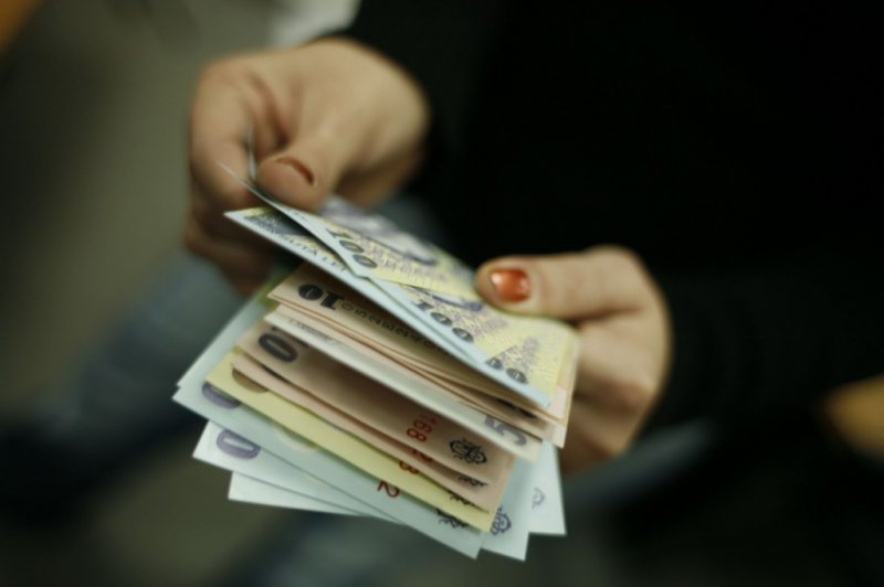 BUGETUL PE 2018: A fost adoptat în Comisiile reunite de buget-finanţe din Parlament BUGETUL PE 2018: A fost adoptat în Comisiile reunite de buget-finanţe din Parlament