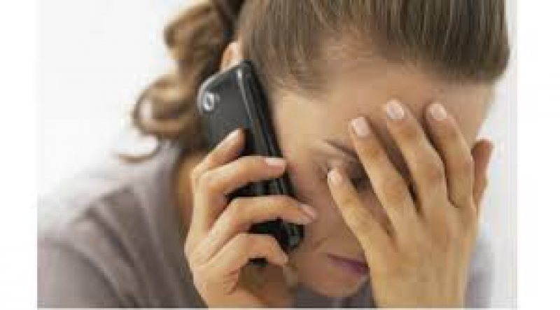 NU SUNAŢI ÎNAPOI: O nouă escrocherie cu apeluri telefonice din ţări exotice face numeroase victime NU SUNAŢI ÎNAPOI: O nouă escrocherie cu apeluri telefonice din ţări exotice face numeroase victime