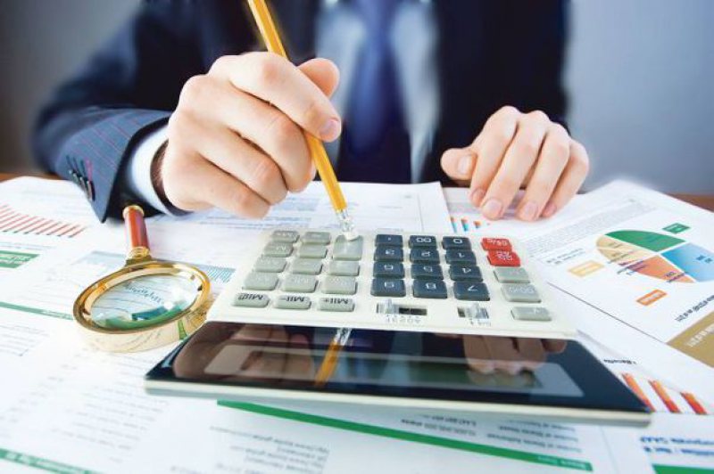 ANALIZĂ: La cât vor ajunge cursul euro-leu şi ROBOR, în 2018. Previziunile analiştilor CFA ANALIZĂ: La cât vor ajunge cursul euro-leu şi ROBOR, în 2018. Previziunile analiştilor CFA