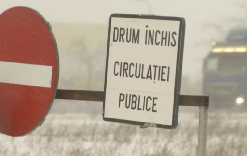 ATENȚIE, ȘOFERI: Circulația rutieră este închisă între pe DJ 109F din cauza căderilor de bolovani ATENȚIE, ȘOFERI: Circulația rutieră este închisă între pe DJ 109F din cauza căderilor de bolovani
