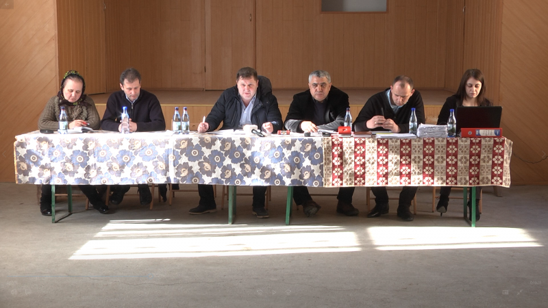 ÎNCHIRIERI: S-au licitat loturile de pășune în Giulești ÎNCHIRIERI: S-au licitat loturile de pășune în Giulești