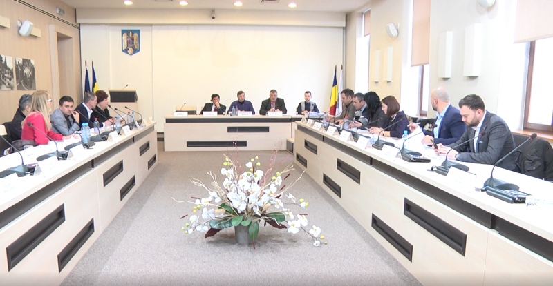 BUGET VOTAT: Mai bine de 60% din bugetul Sighetului merge pe salarii BUGET VOTAT: Mai bine de 60% din bugetul Sighetului merge pe salarii