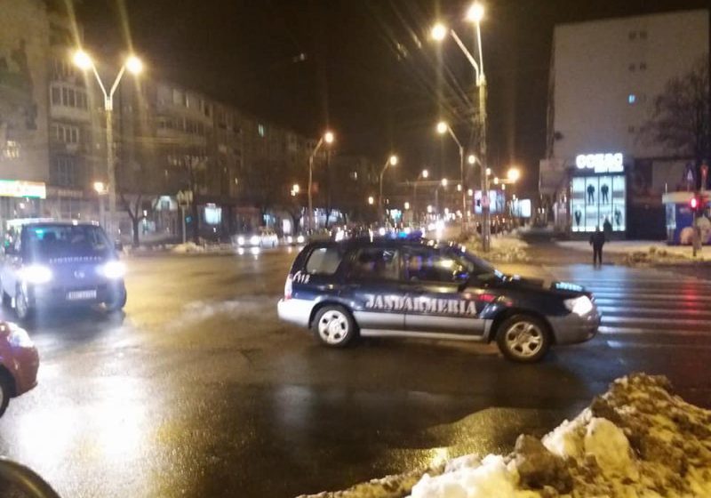 CALMAŢI DE JANDARMI: Băimăreni puşi pe scandal la restaurant şi la un magazin din Baia Mare