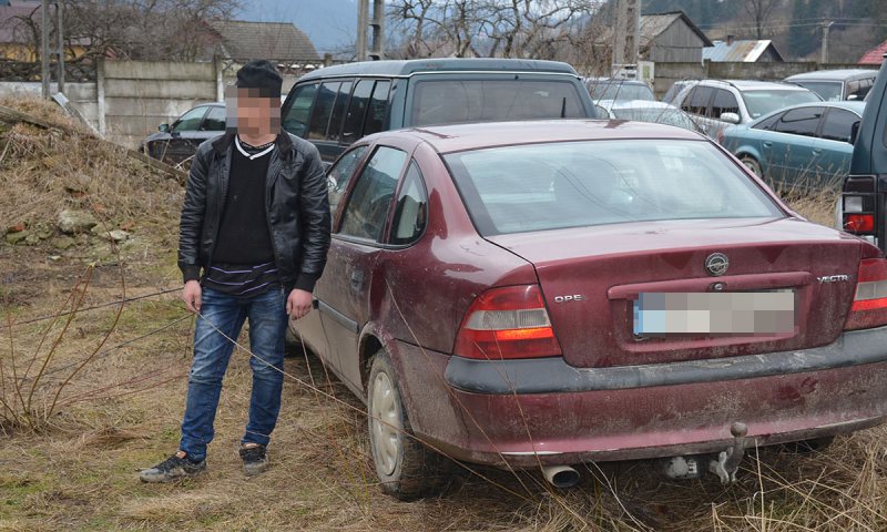 TUPEU: După ce că făcea contrabandă mai și conducea fără permis TUPEU: După ce că făcea contrabandă mai și conducea fără permis