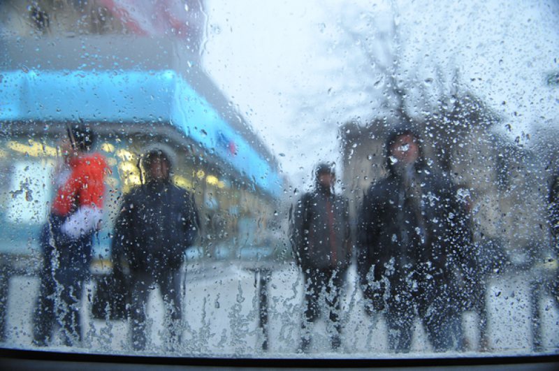 LA EXTREME: Sâmbătă, temperaturi de până la 20 de grade. De duminică, vremea se schimbă radical LA EXTREME: Sâmbătă, temperaturi de până la 20 de grade. De duminică, vremea se schimbă radical