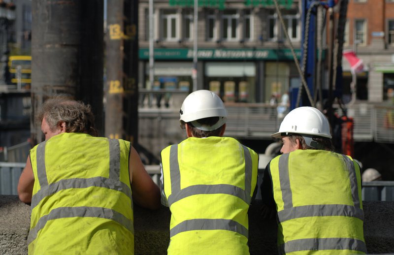 OBLIGAȚII: Codul Muncii a fost modificat. Angajatorii din România riscă amenzi de până la 200.000 de lei OBLIGAȚII: Codul Muncii a fost modificat. Angajatorii din România riscă amenzi de până la 200.000 de lei