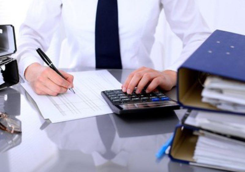 PROIECT: Deputații au adoptat reguli noi pentru ținerea evidenței orelor de lucru prestate de salariați
