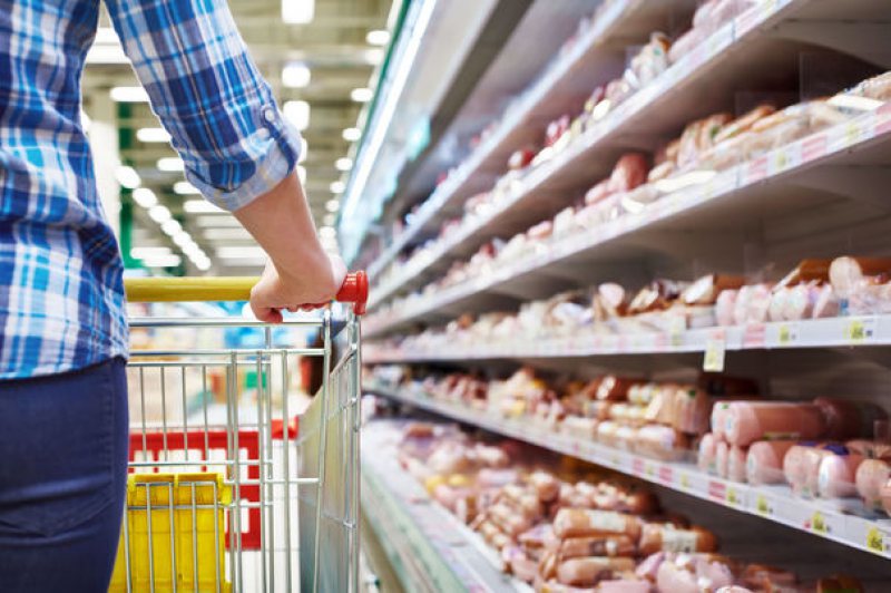 SCUMPIRI: Preţ dublu faţă de anul trecut la carnea de miel SCUMPIRI: Preţ dublu faţă de anul trecut la carnea de miel