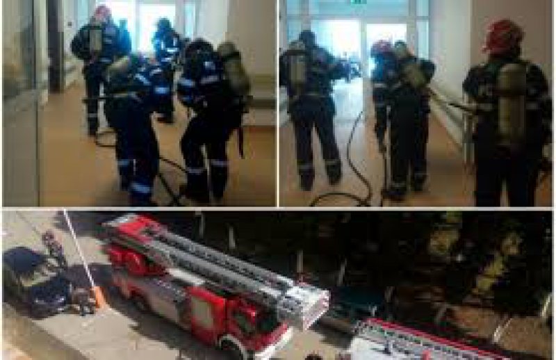 INCENDIU PUTERNIC LA SECŢIA ATI A SPITALULUI JUDEŢEAN: Două cadre medicale sunt rănite INCENDIU PUTERNIC LA SECŢIA ATI A SPITALULUI JUDEŢEAN: Două cadre medicale sunt rănite
