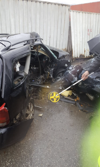 ACTUALIZARE: Accident cumplit, cu trei morți și opt răniți ACTUALIZARE: Accident cumplit, cu trei morți și opt răniți