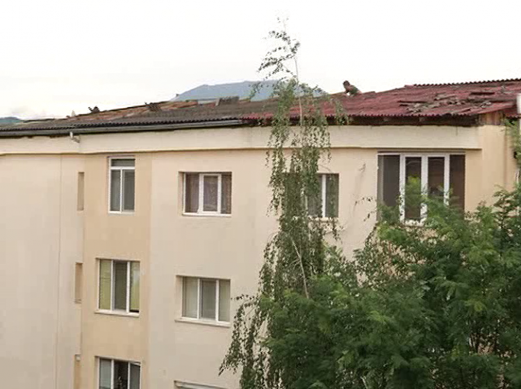 PROIECT: Administratorii de bloc ar putea risca amenzi mari dacă nu vor prezenta documentele solicitate de autorități