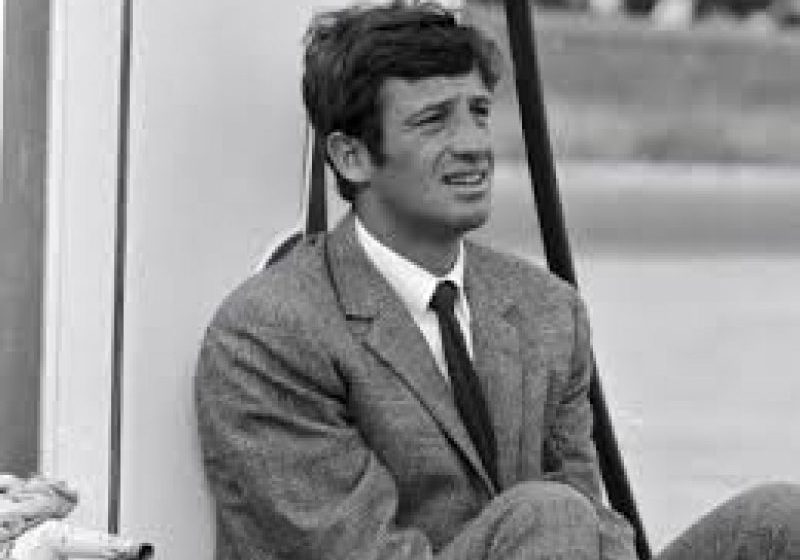 PORTRET: Jean-Paul Belmondo împlineşte 85 de ani. Povestea unuia dintre cei mai şarmanţi actori din istorie