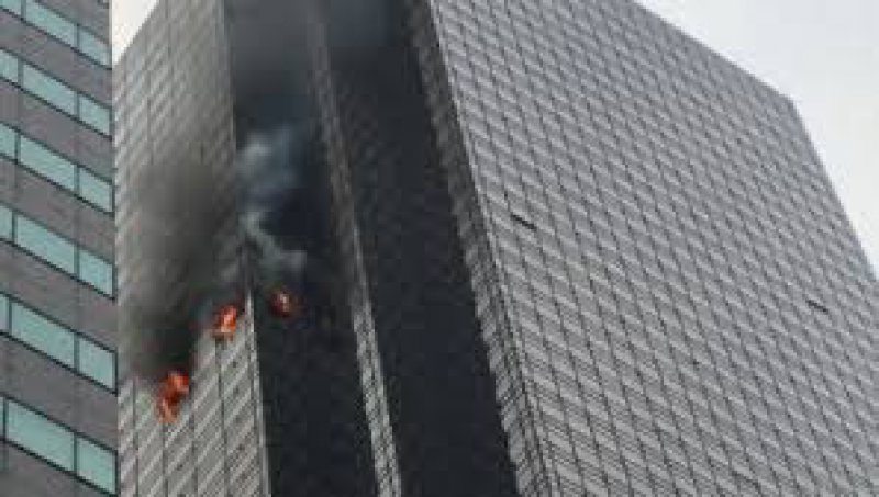 INCENDIU ÎN TURNUL TRUMP DIN NEW YORK: O persoană a murit, şase pompieri au fost răniţi INCENDIU ÎN TURNUL TRUMP DIN NEW YORK: O persoană a murit, şase pompieri au fost răniţi