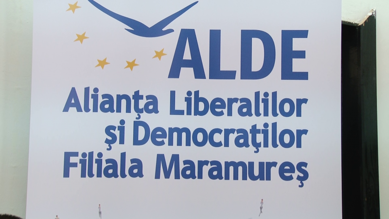 CORNELIA NEGRUŢ (ALDE): "Acest județ este condus de PSD și de PMP, dar să amintim PSD-ului că noi suntem la guvernare cu dânșii" CORNELIA NEGRUŢ (ALDE): "Acest județ este condus de PSD și de PMP, dar să amintim PSD-ului că noi suntem la guvernare cu dânșii"