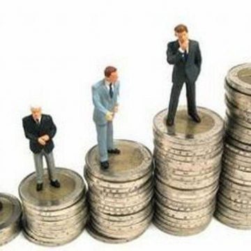 ANALIZĂ: Transferul contribuțiilor face românii să pară mai bine plătiți