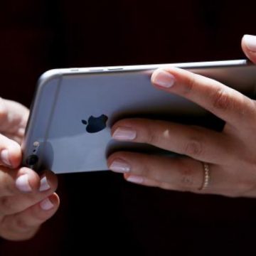 DECIZIE: Apple anunță măsuri pentru protecţia datelor clienţilor DECIZIE: Apple anunță măsuri pentru protecţia datelor clienţilor