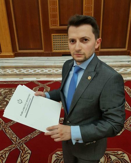 DEPUTATUL DURUȘ AMENDEAZĂ BATJOCURA GUVERNANȚILOR: Proiect legislativ depus pentru anularea inechităților între pensionarii cu grupele I și II